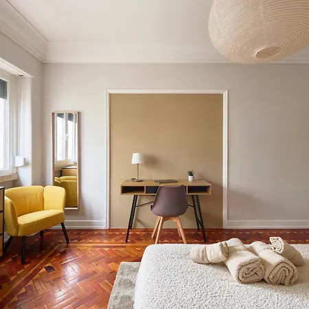 Luminous In Guest house *