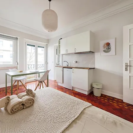 Guest house Luminous In Lisbon