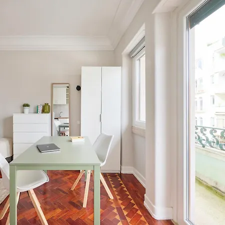 Luminous In Guest house Lisbon
